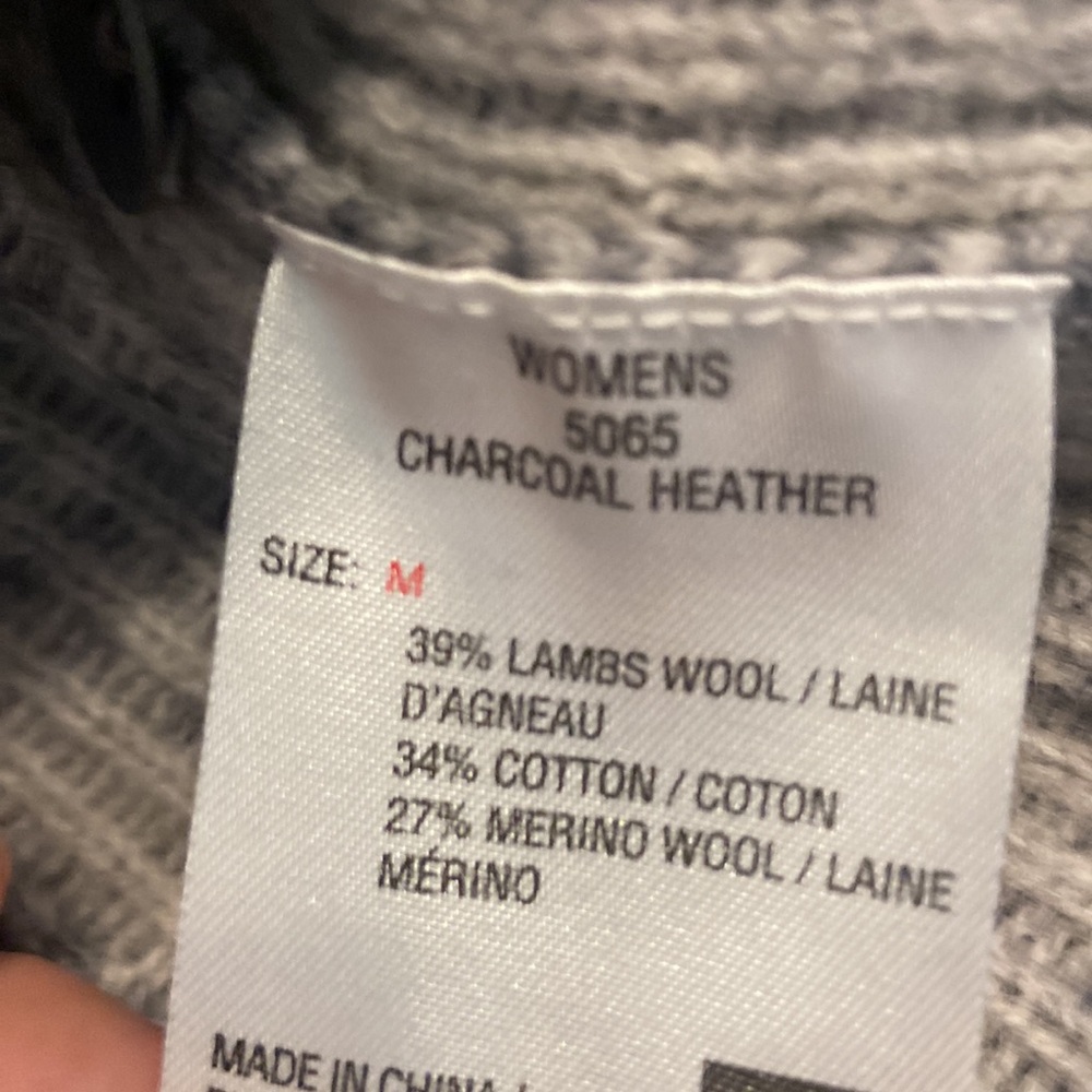 WOOLRICH  WOMENS DRESS  size M length 34” bust 40” Lamb  and Marino wool - Picture 8 of 12